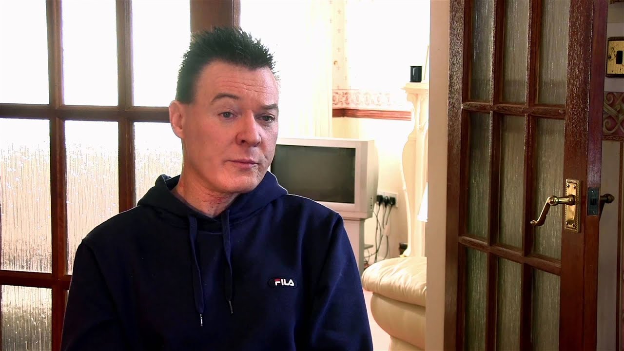 Spotting mouth cancer signs and symptoms early | Mike's story | Cancer Research UK