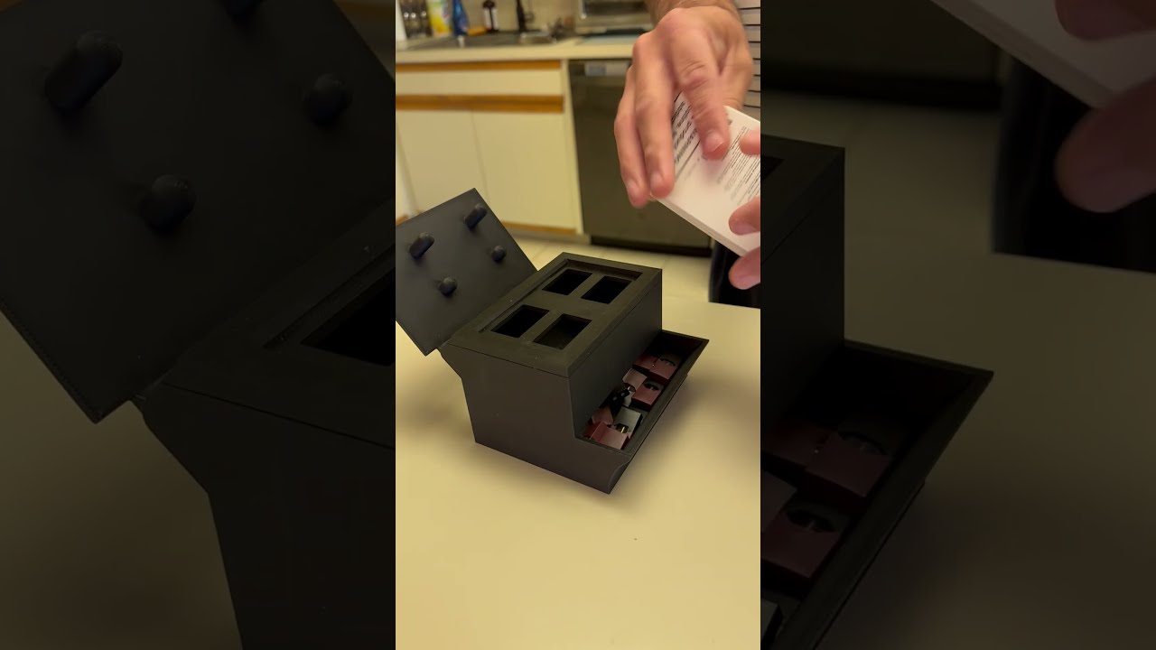 Juul Pod Extractor and Dispenser in Action